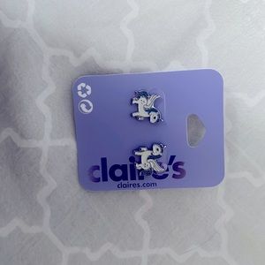 Claire’s Flying Unicorn Earrings